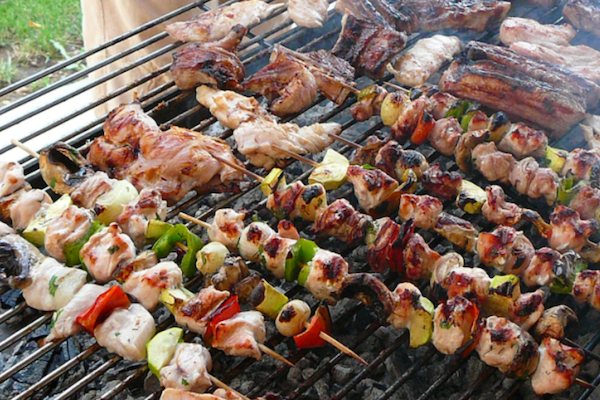 Chicken and vegetable skewers on the charcoal barbecue